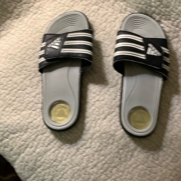 Nike Slides - Picture 1 of 6